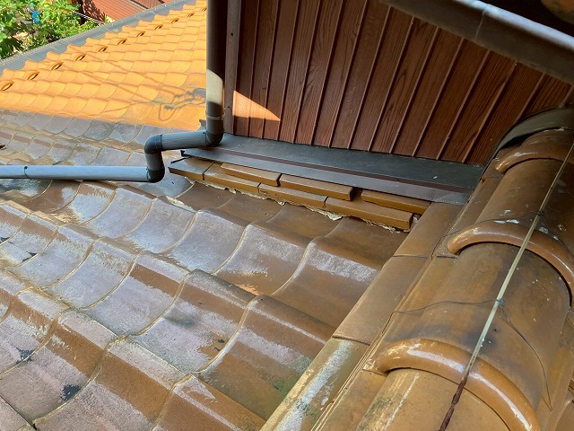 屋根と壁の取り合い